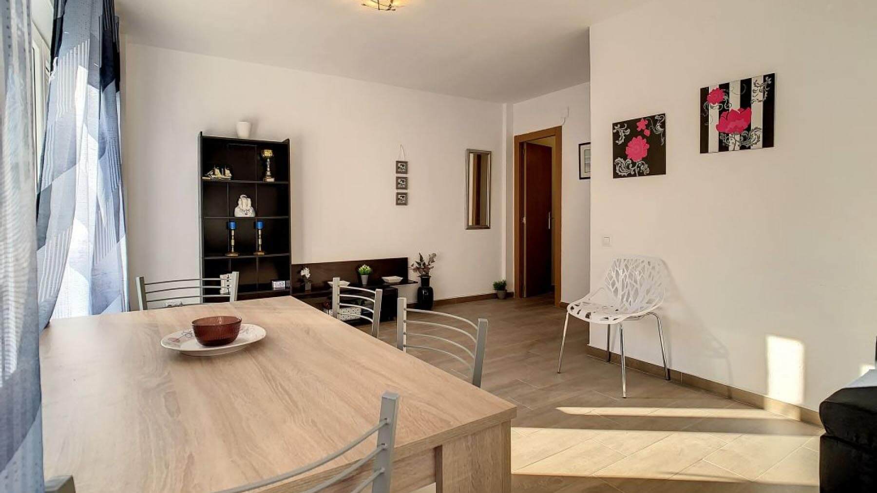Аренда квартира в Испании в городе Alicante 2 спальни в районе Plaza de Toros