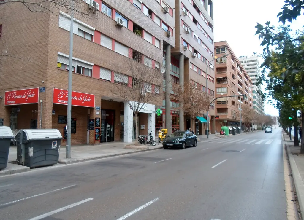 Продажа квартира в Испании в городе Valencia 1 спальня в районе Avenida Instituto Obrero de Valencia, 9