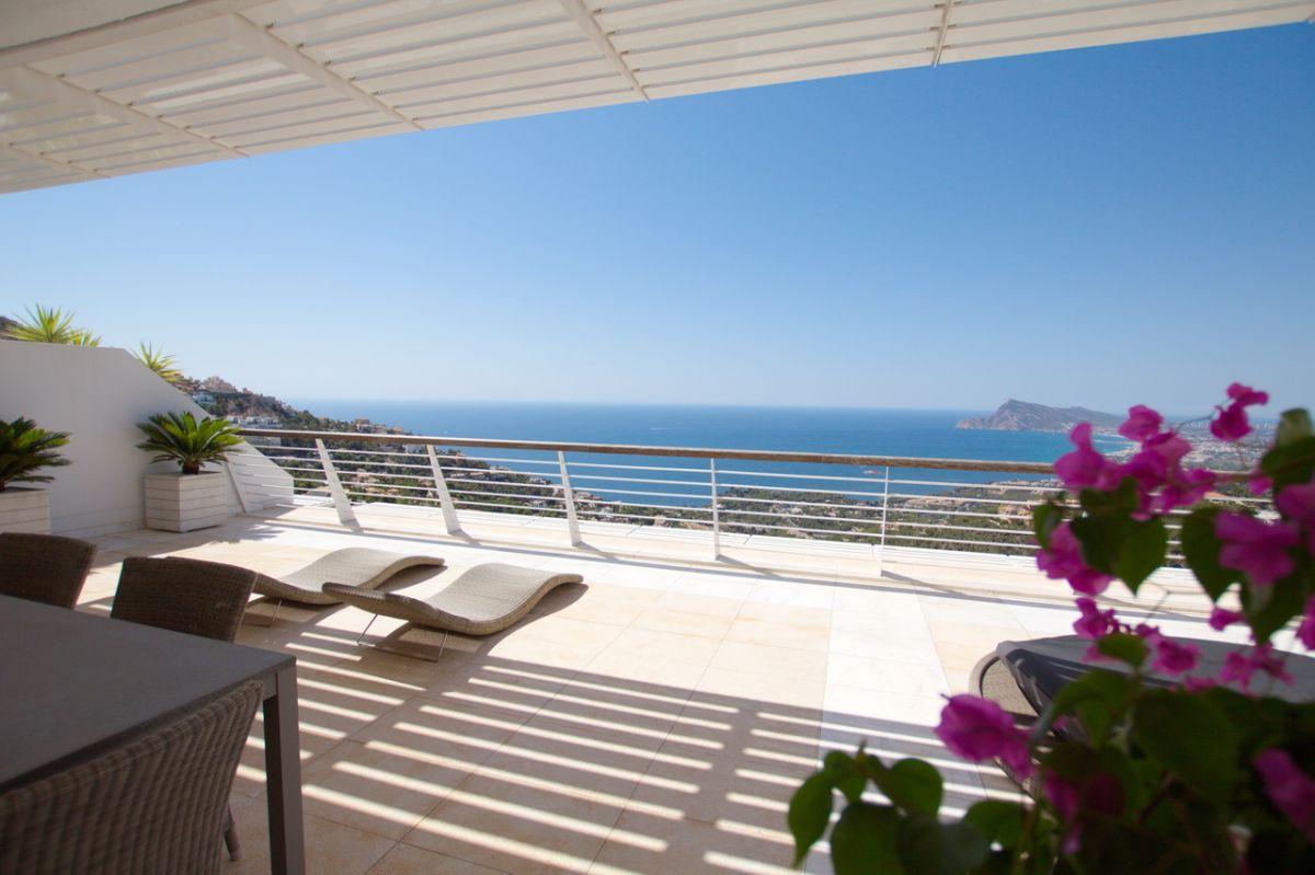 Продажа квартира в Испании в городе Altea 3 спальни, с видом на море